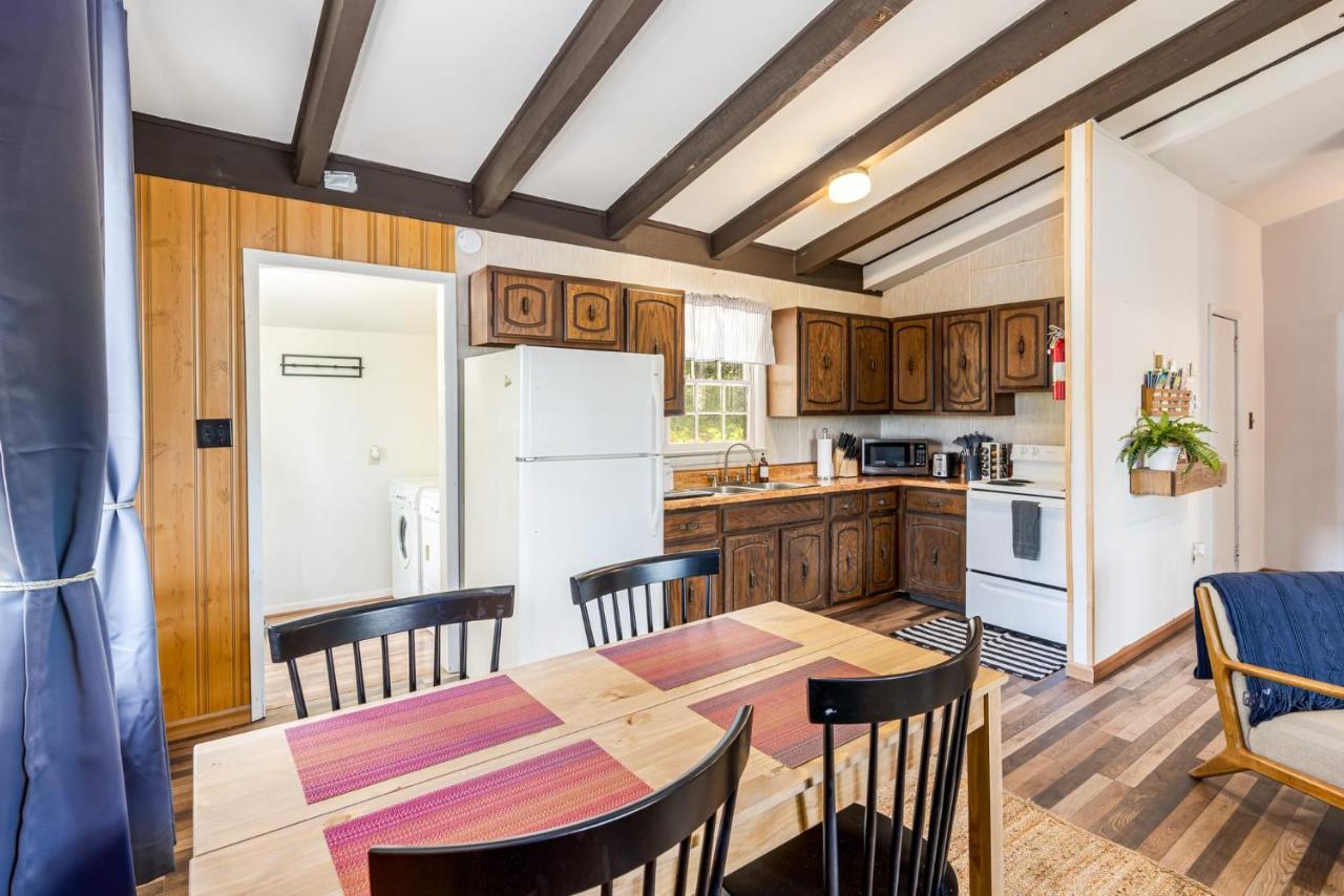 River Access W Hot Tub, Deck, Grill, & Wifi Hébergement de vacances